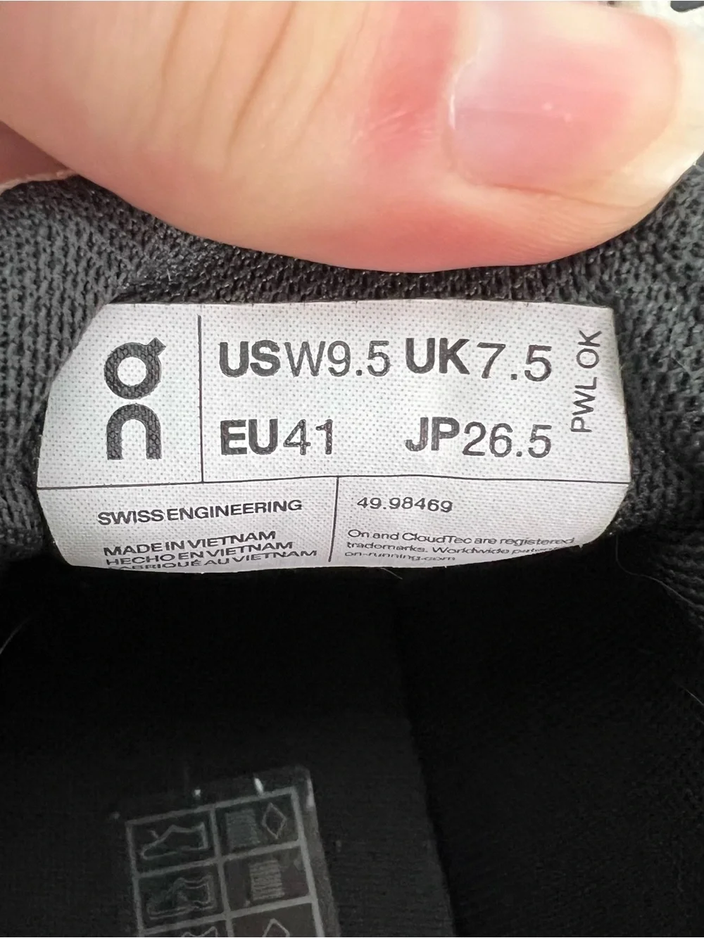 On Running Cloudaway Trail Sneakers Hiking Gorpcore EU 41 / US 9.5 Toggle Laces